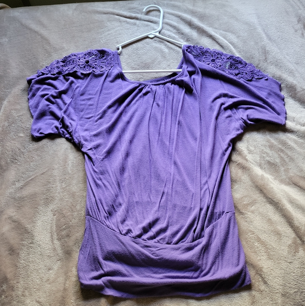 Embroidered Sleeve Lavender Ruched Top